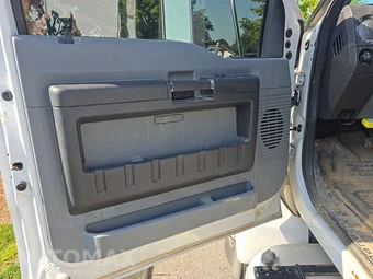 2015 Ford F650 SUPER DUTY Crew Cab - miniatura 9