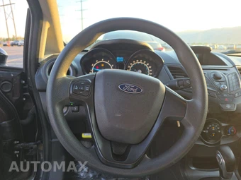 2015 Ford Fiesta S Hatchback – miniatura 10