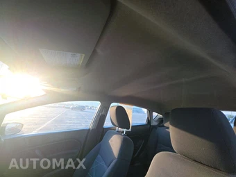 2015 Ford Fiesta S Hatchback – miniatura 17