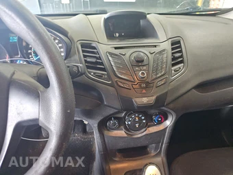 2015 Ford Fiesta S Sedan – miniatura 11