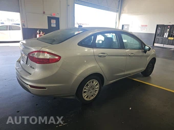 2015 Ford Fiesta S Sedan – miniatura 4