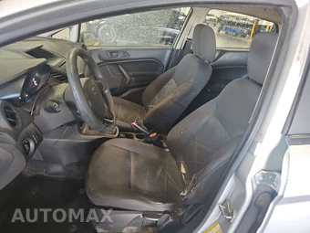 2015 Ford Fiesta S Sedan – miniatura 7