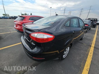 2015 Ford Fiesta S Sedan – miniatura 4