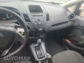 2015 Ford Fiesta S Sedan – miniatura 11