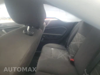2015 Ford Fiesta S Sedan – miniatura 13