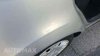 2015 Ford Fiesta S Sedan - miniatura 23
