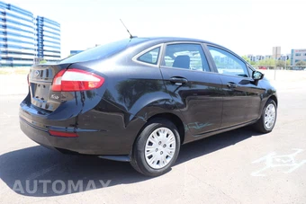 2015 Ford Fiesta S Sedan - miniatura 8