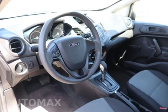 2015 Ford Fiesta S Sedan - miniatura 9