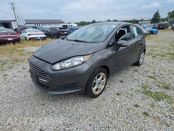 2015 Ford Fiesta SE Hatchback