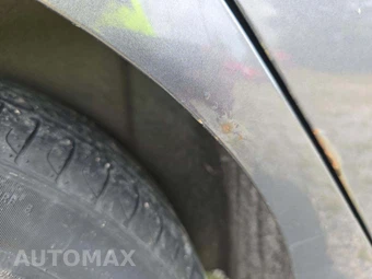 2015 Ford Fiesta SE Hatchback – miniatura 25