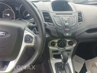 2015 Ford Fiesta SE Hatchback – miniatura 11