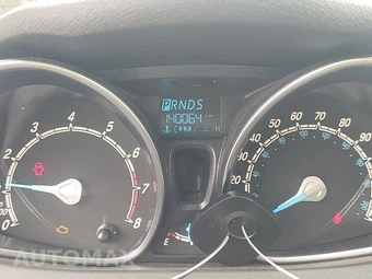 2015 Ford Fiesta SE Hatchback – miniatura 12