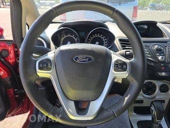 2015 Ford Fiesta SE Sedan - miniatura 10