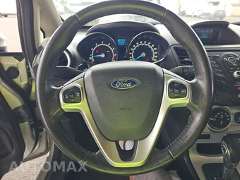 2015 Ford Fiesta SE Sedan – miniatura 10