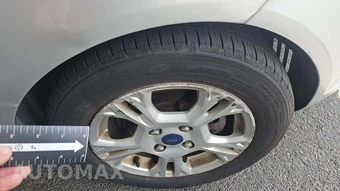 2015 Ford Fiesta SE Sedan – miniatura 23