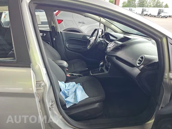 2015 Ford Fiesta SE Sedan – miniatura 8