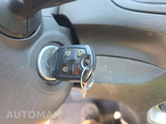 2015 Ford Fiesta SE Sedan - miniatura 8