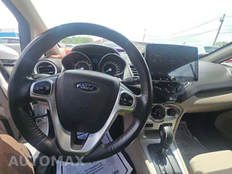 2015 Ford Fiesta SE Sedan – miniatura 10
