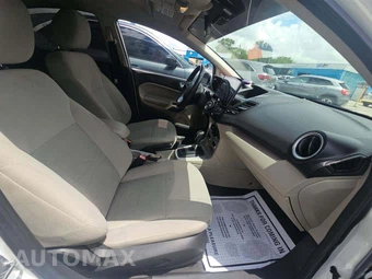 2015 Ford Fiesta SE Sedan – miniatura 18