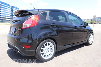 2015 Ford Fiesta ST Hatchback - miniatura 10