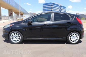 2015 Ford Fiesta ST Hatchback - miniatura 4