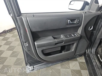2015 Ford Flex SE - miniatura 9