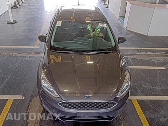 2015 Ford Focus S Sedan – miniatura 2
