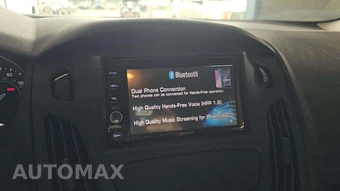 2015 Ford Focus S Sedan – miniatura 22