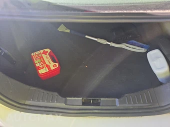 2015 Ford Focus S Sedan – miniatura 16