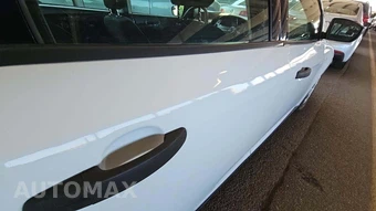 2015 Ford Focus S Sedan – miniatura 21