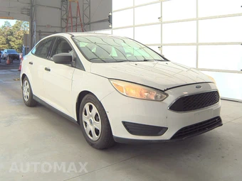 2015 Ford Focus S Sedan – miniatura 3