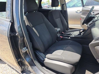 2015 Ford Focus SE Hatchback – miniatura 18