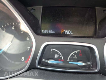 2015 Ford Focus SE Hatchback – miniatura 9