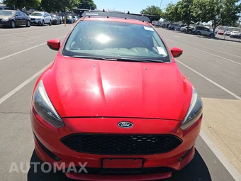 2015 Ford Focus SE Hatchback – miniatura 2