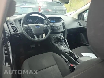 2015 Ford Focus SE Hatchback – miniatura 14