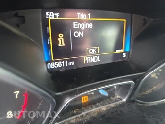 2015 Ford Focus SE Hatchback – miniatura 15
