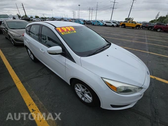 2015 Ford Focus SE Hatchback – miniatura 3