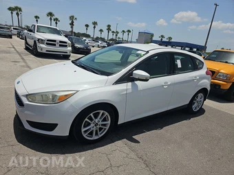 2015 Ford Focus SE Hatchback
