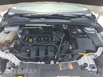 2015 Ford Focus SE Hatchback – miniatura 15