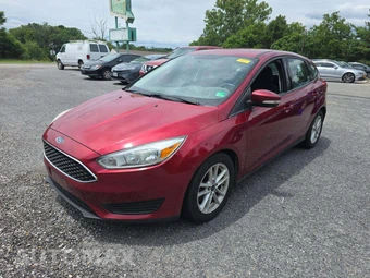2015 Ford Focus SE Hatchback — samochód z USA z aukcji Manheim, oferta Kup Teraz w AUTOMAX