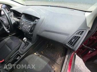 2015 Ford Focus SE Hatchback – miniatura 19