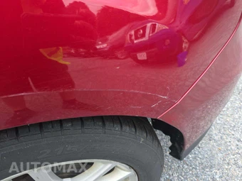 2015 Ford Focus SE Hatchback – miniatura 31