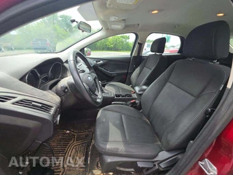 2015 Ford Focus SE Hatchback – miniatura 6