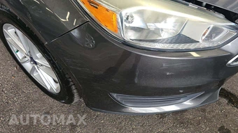 2015 Ford Focus SE Sedan – miniatura 22