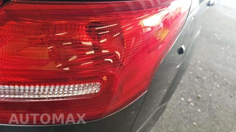 2015 Ford Focus SE Sedan – miniatura 32
