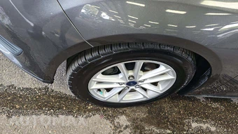 2015 Ford Focus SE Sedan – miniatura 36