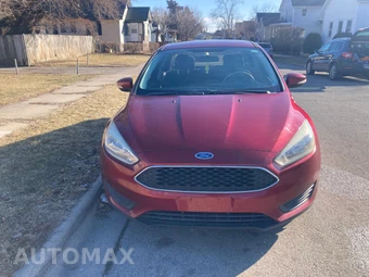 2015 Ford Focus SE Sedan – miniatura 3
