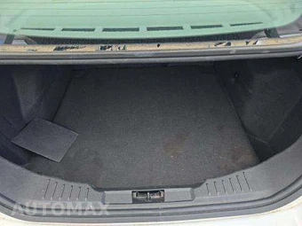2015 Ford Focus SE Sedan – miniatura 14