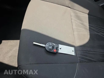 2015 Ford Focus SE Sedan - miniatura 21