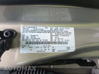 2015 Ford Focus SE Sedan – miniatura 5